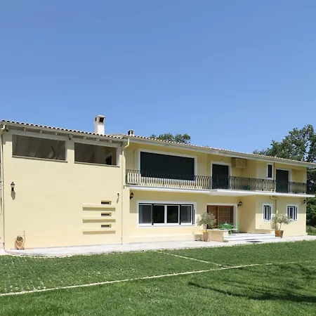 Yi Garden Corfu Kompítsion