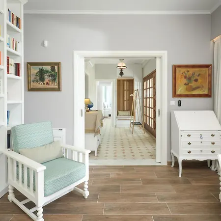 Yi Garden Corfu بيت للعطل *