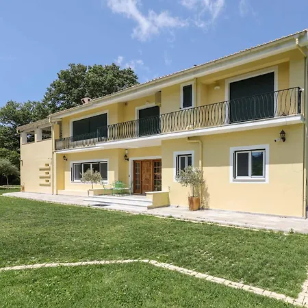 Yi Garden Corfu بيت للعطل *